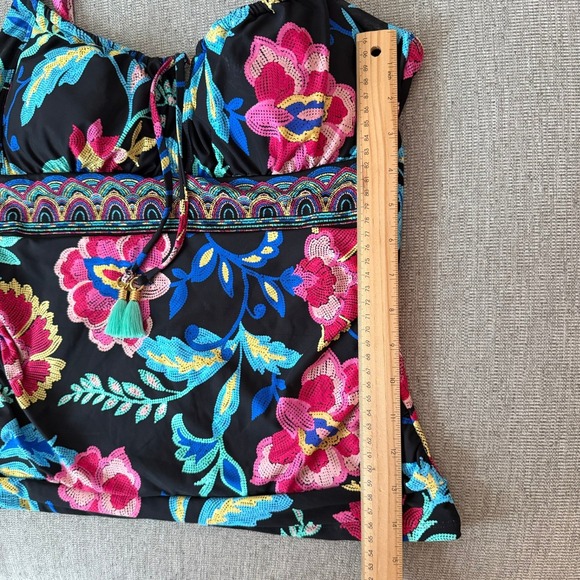 La Blanca Black Floral Print Tankini Swim Top Tassel Tie Front Adjustable Straps - Picture 9 of 14